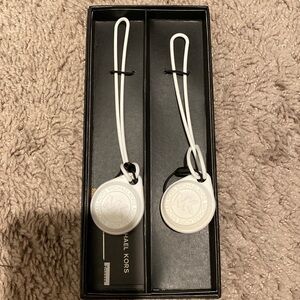 COPY - Michael Kors AirTag Holder